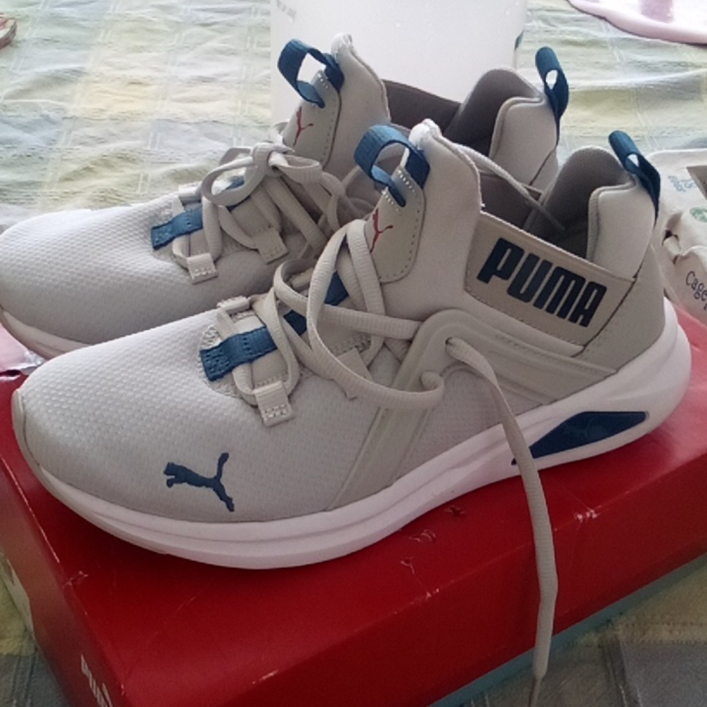 Puma Enzo 2 glow size 5.5Y fits Women's 7 ,gray violet LIKE NEW